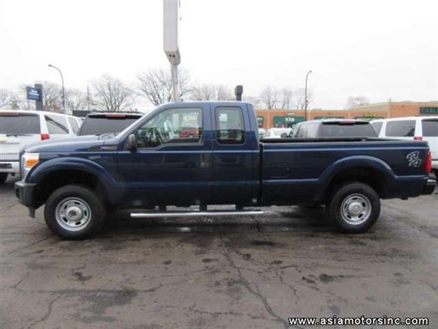 2011 Ford F-250 Super Duty XL Supercab 4WD